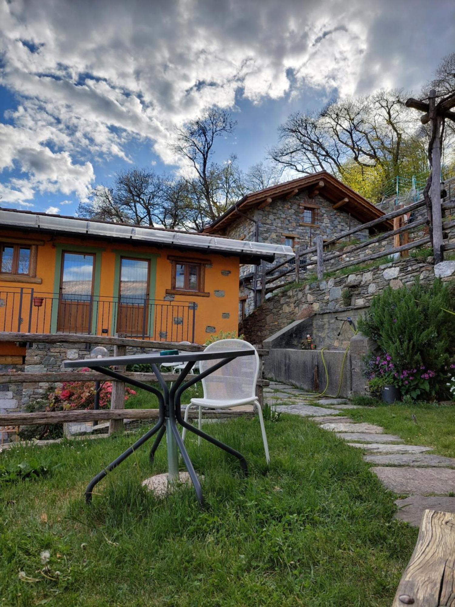 Agriturismo Zertin Граведона Екстериор снимка